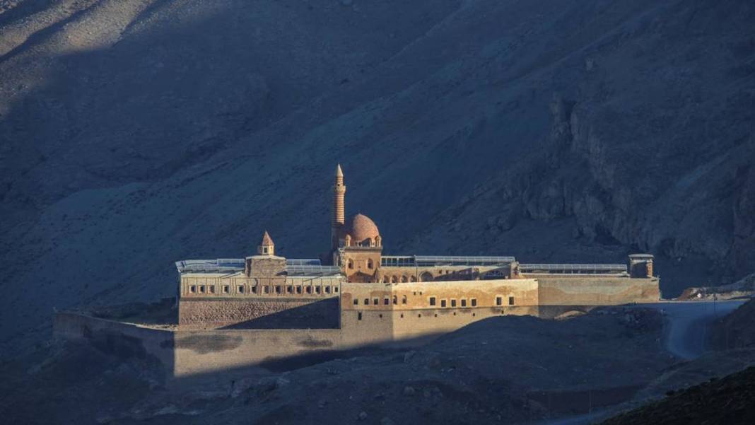 TDK, bazı sözcüklerin yazımını değiştirdi: Artık böyle yazılacak! Editörleri yakından ilgilendiriyor 3